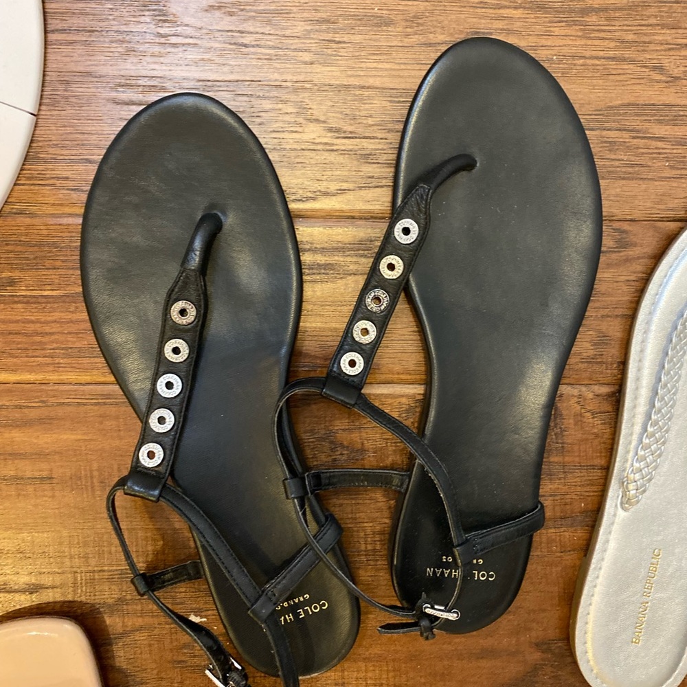 Cole haan black leather sandals size 9